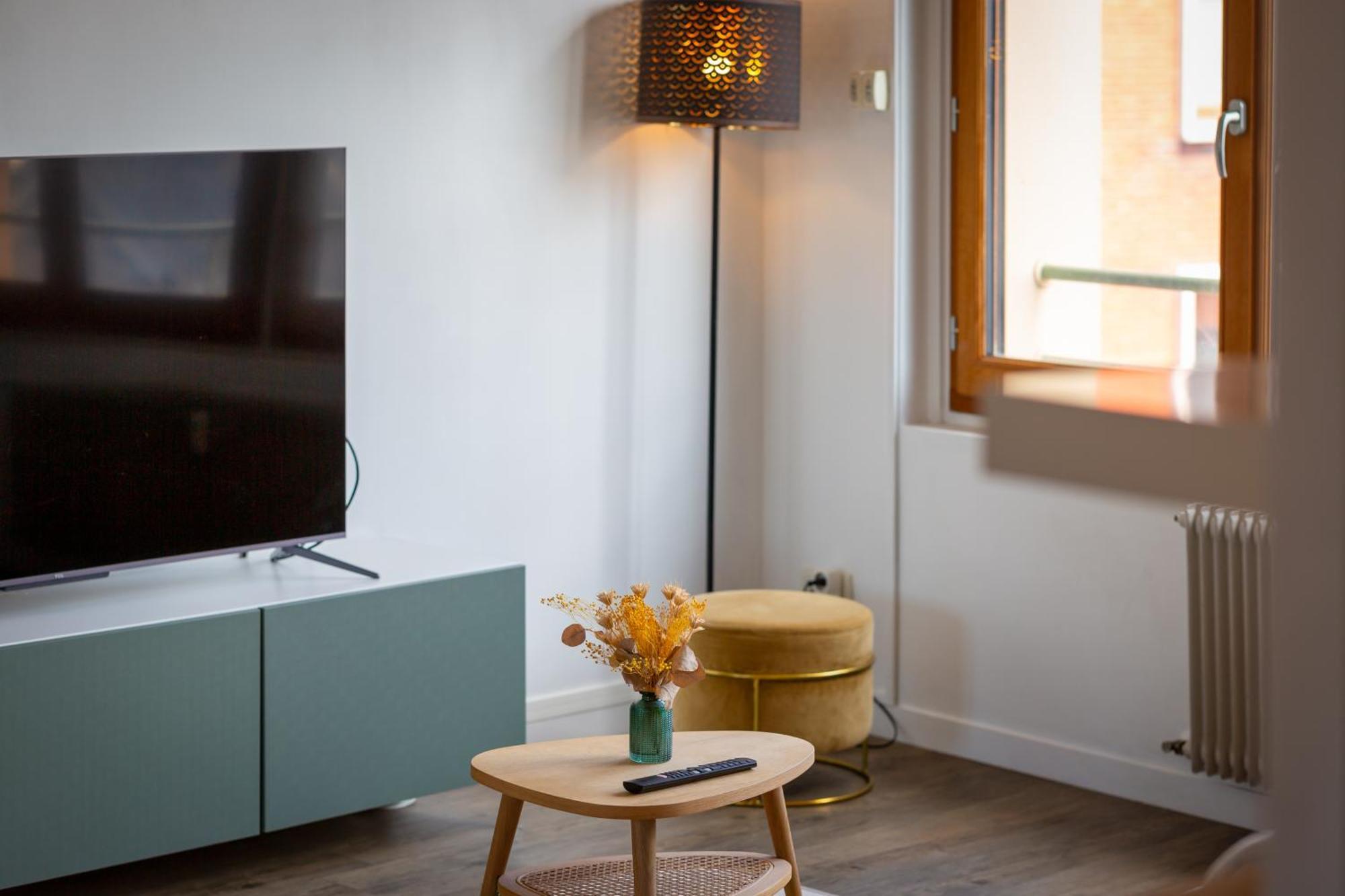 Ferienwohnung Juliette : *Logement Avec Balcon* Rouen Exterior foto
